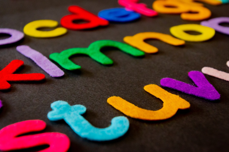 Eenvoudige oefeningen met letters en woorden voor groep 1 en 2